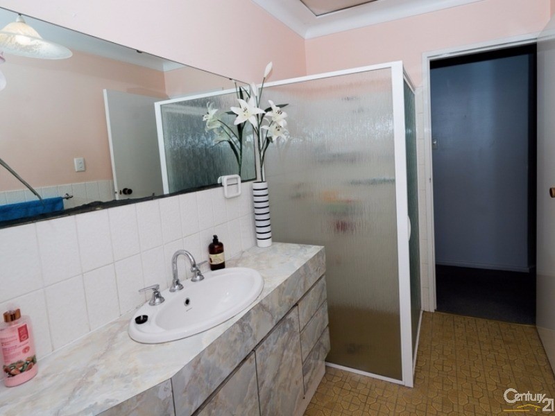 60 Evelyn Street, Gosnells WA 6110