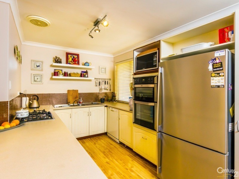 10/18 Heron Place, Maddington WA 6109