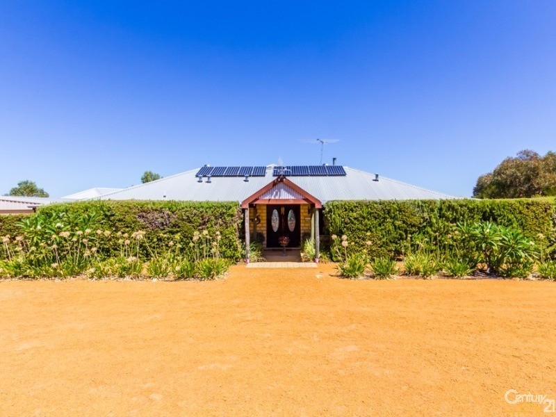 99 Wowra Drive, Gingin WA 6503