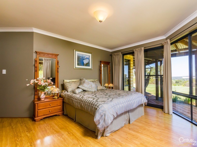 99 Wowra Drive, Gingin WA 6503