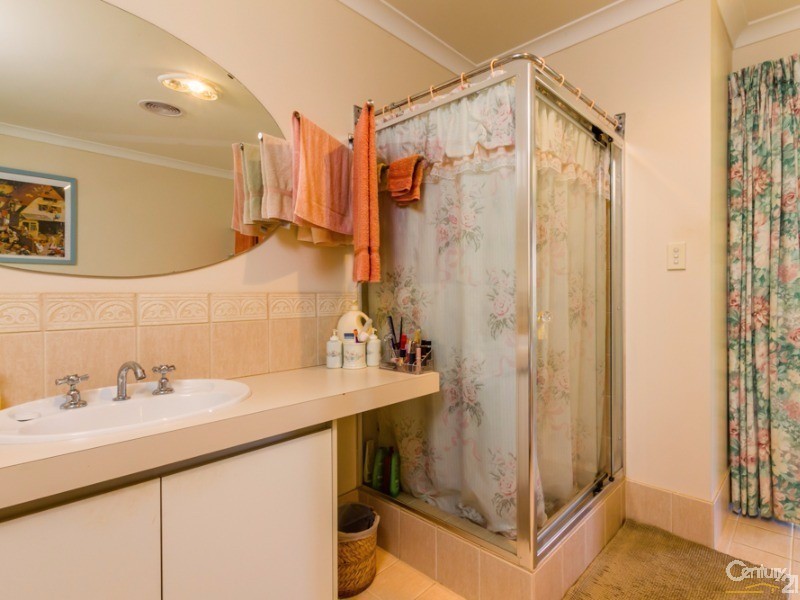 99 Wowra Drive, Gingin WA 6503