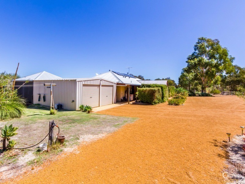 99 Wowra Drive, Gingin WA 6503