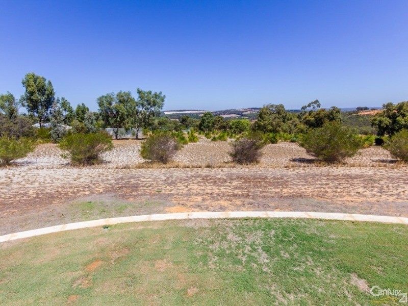 99 Wowra Drive, Gingin WA 6503