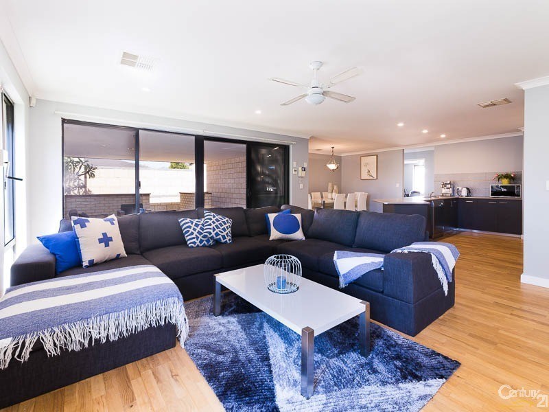 1 McKenzie Corner, Bertram WA 6167