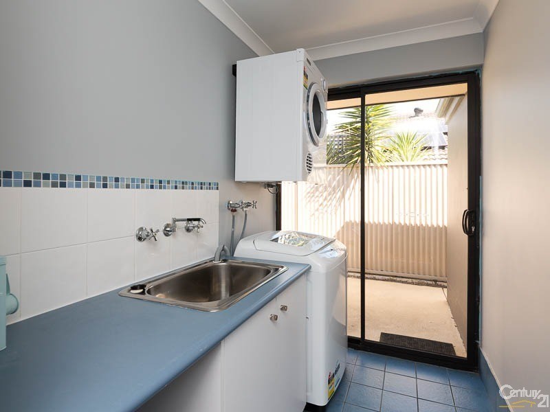 1 McKenzie Corner, Bertram WA 6167