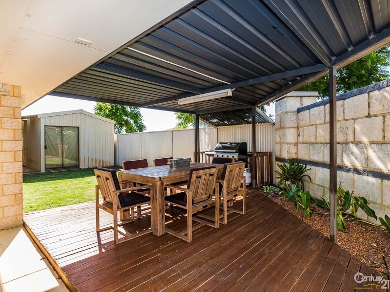 1 McKenzie Corner, Bertram WA 6167