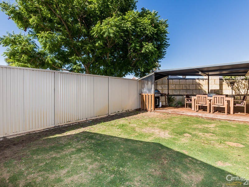 1 McKenzie Corner, Bertram WA 6167