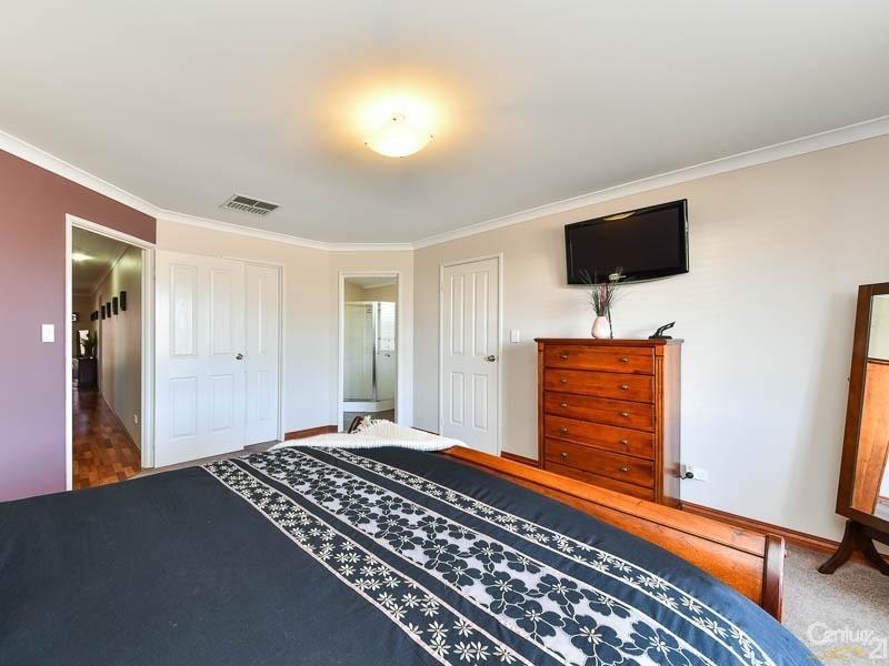 46 Whiteman Crescent, Bertram WA 6167