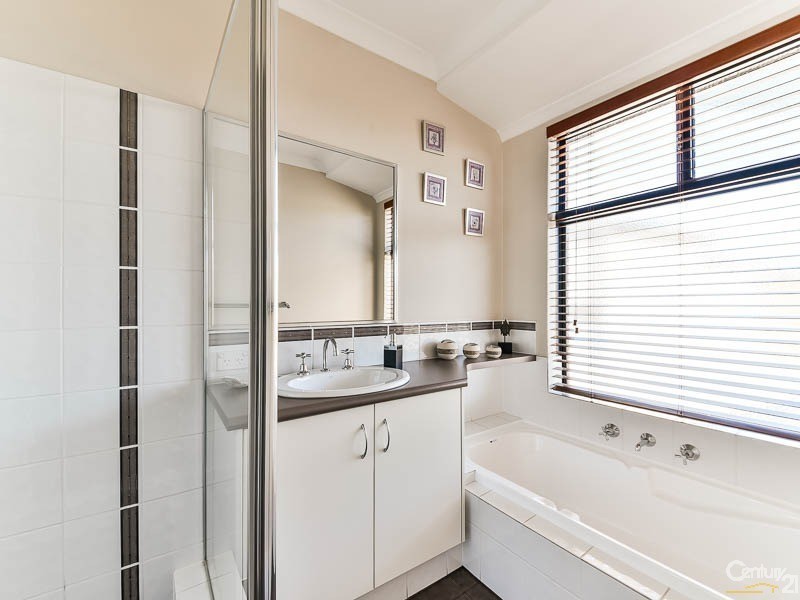 46 Whiteman Crescent, Bertram WA 6167