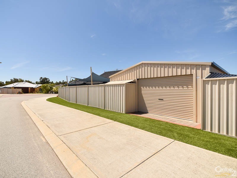 46 Whiteman Crescent, Bertram WA 6167