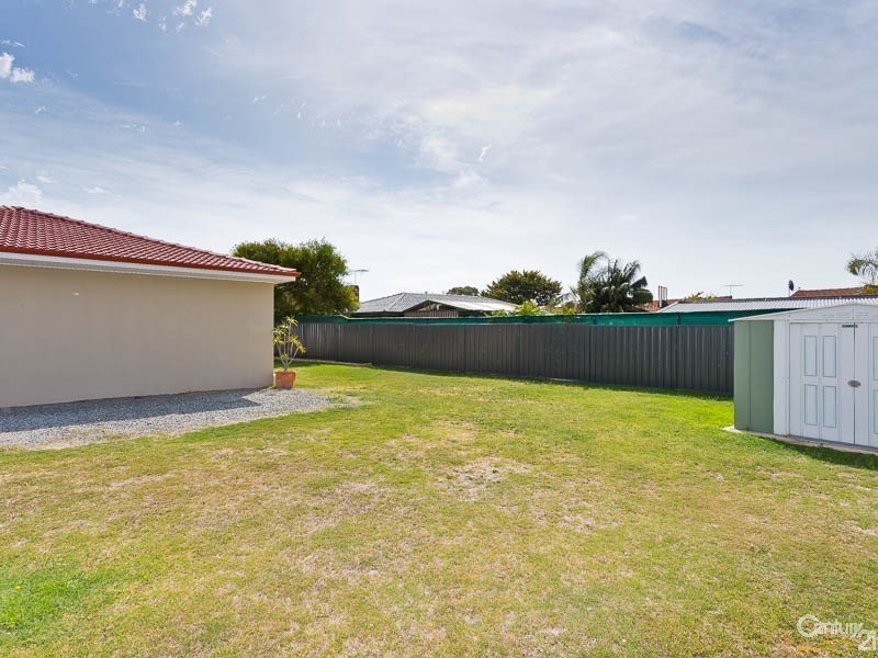 18 Recreation Drive, Shoalwater WA 6169