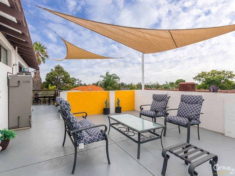 9 Camborne Way, Thornlie WA 6108
