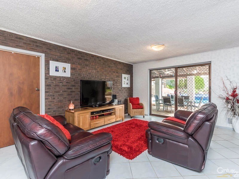 9 Camborne Way, Thornlie WA 6108