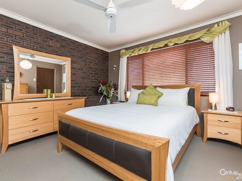 9 Camborne Way, Thornlie WA 6108