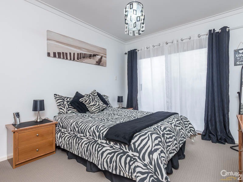 9 Camborne Way, Thornlie WA 6108