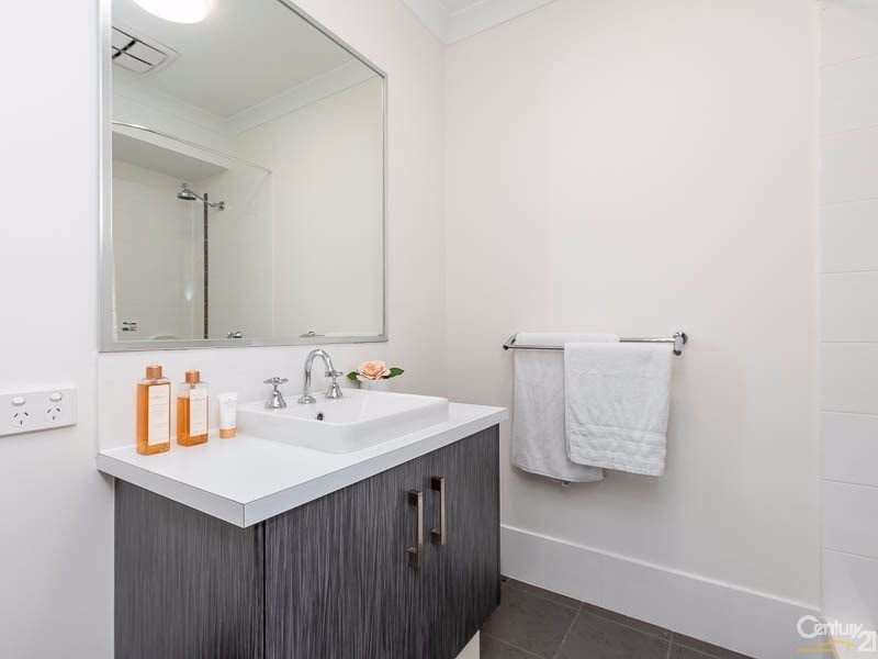 6 Houdan Street, Southern River WA 6110