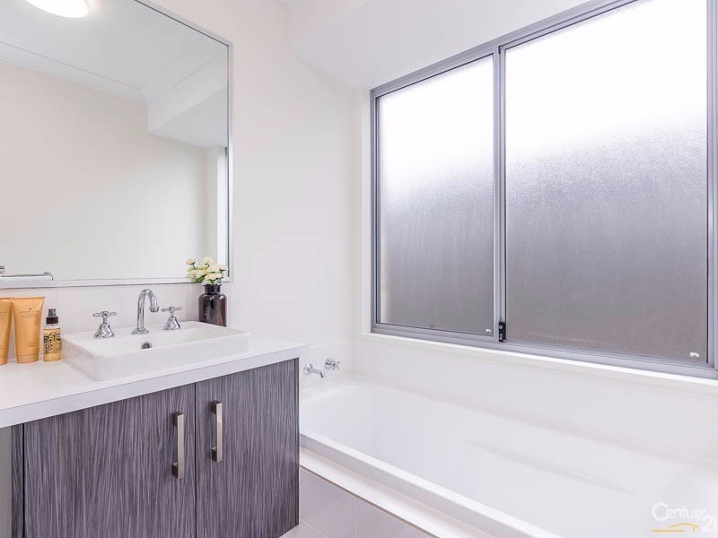 6 Houdan Street, Southern River WA 6110