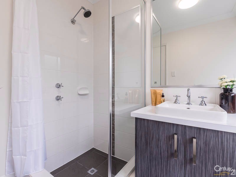 6 Houdan Street, Southern River WA 6110