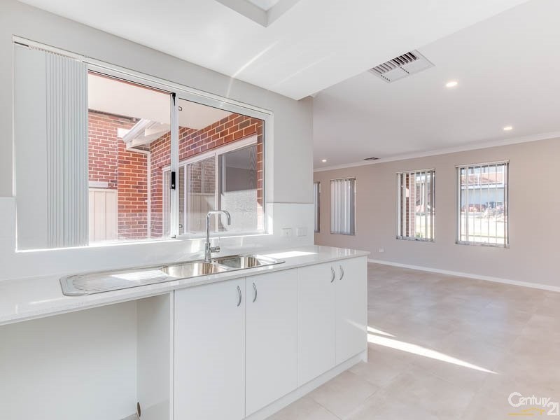 21 Axon Avenue, Victoria Park WA 6100