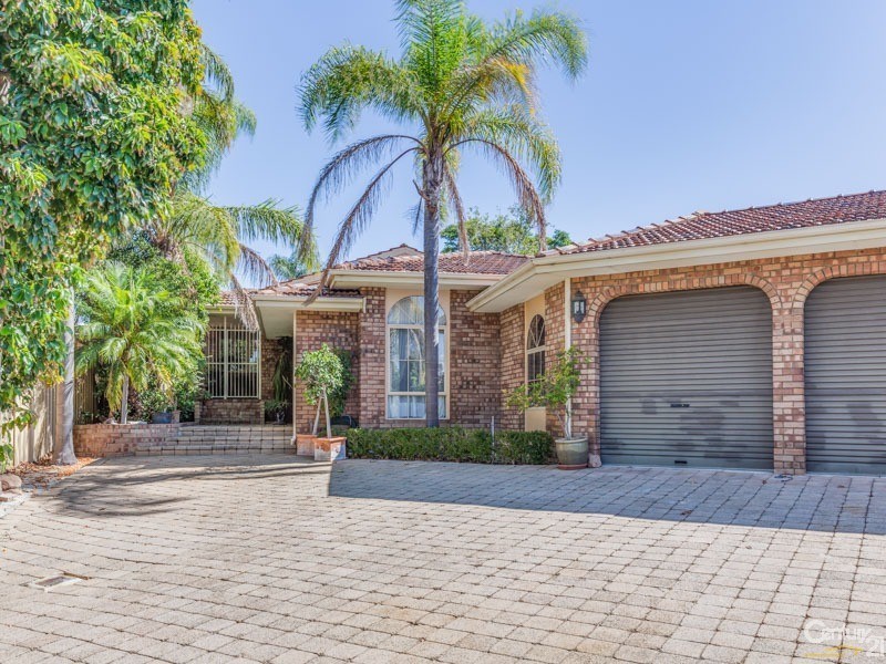 6 Cain Place, Leeming WA 6149