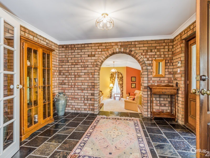 6 Cain Place, Leeming WA 6149