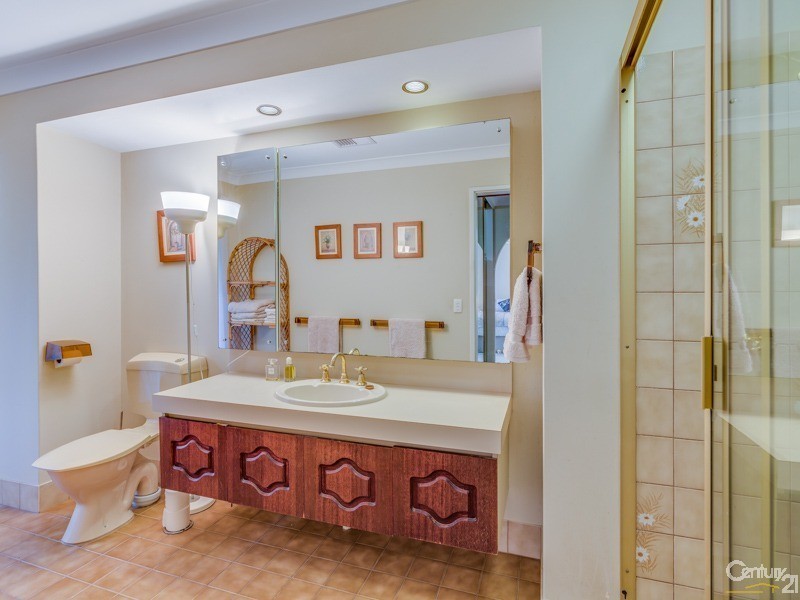 6 Cain Place, Leeming WA 6149