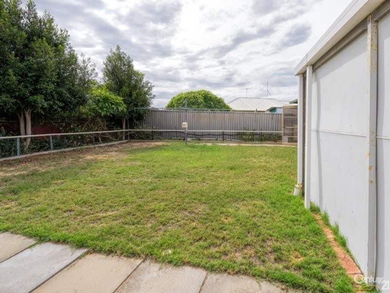30 Terry Crescent, Mandurah WA 6210