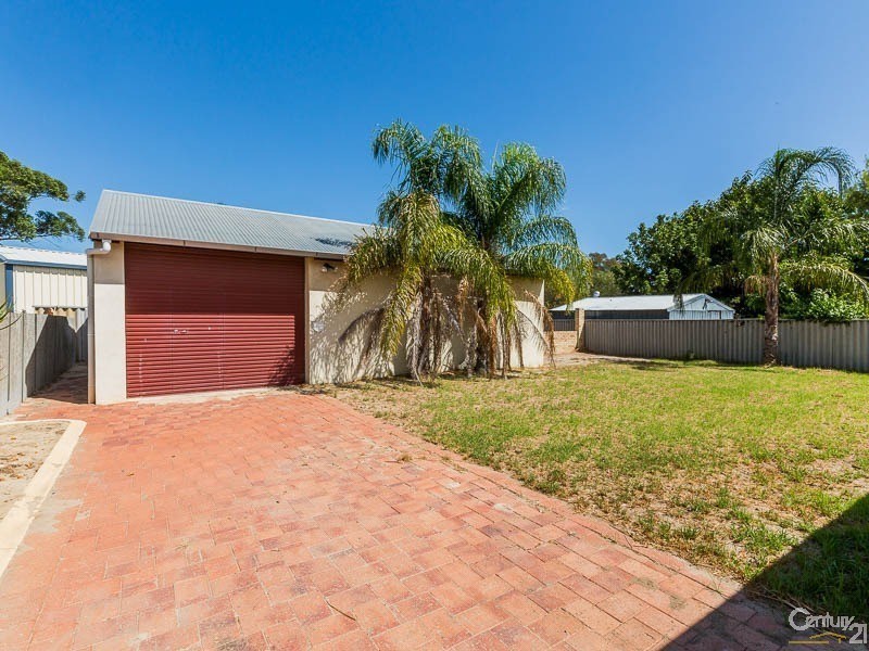 24 Bishop Road, Middle Swan WA 6056