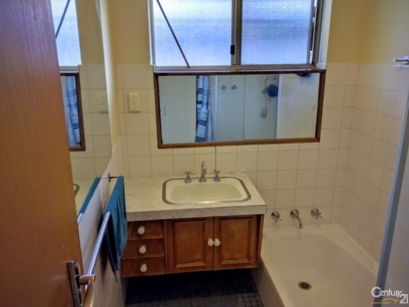 24 Bishop Road, Middle Swan WA 6056