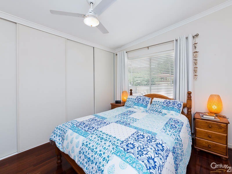 42 Linton Street North, Byford WA 6122