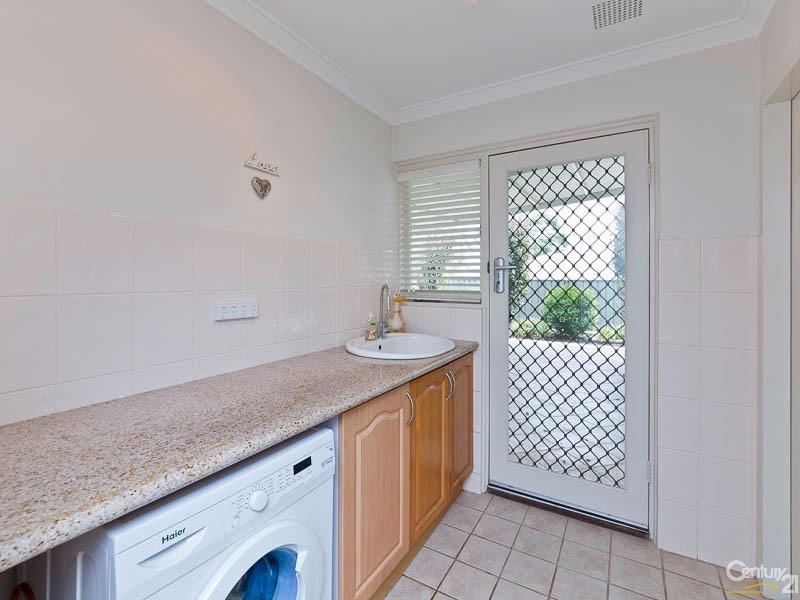 42 Linton Street North, Byford WA 6122