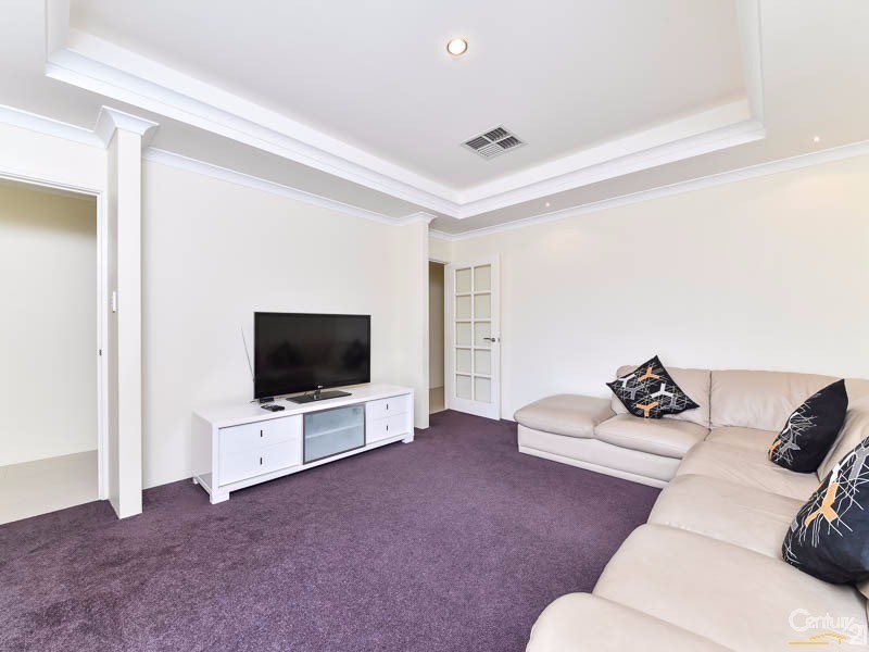 13 Trumpet Street, Southern River WA 6110