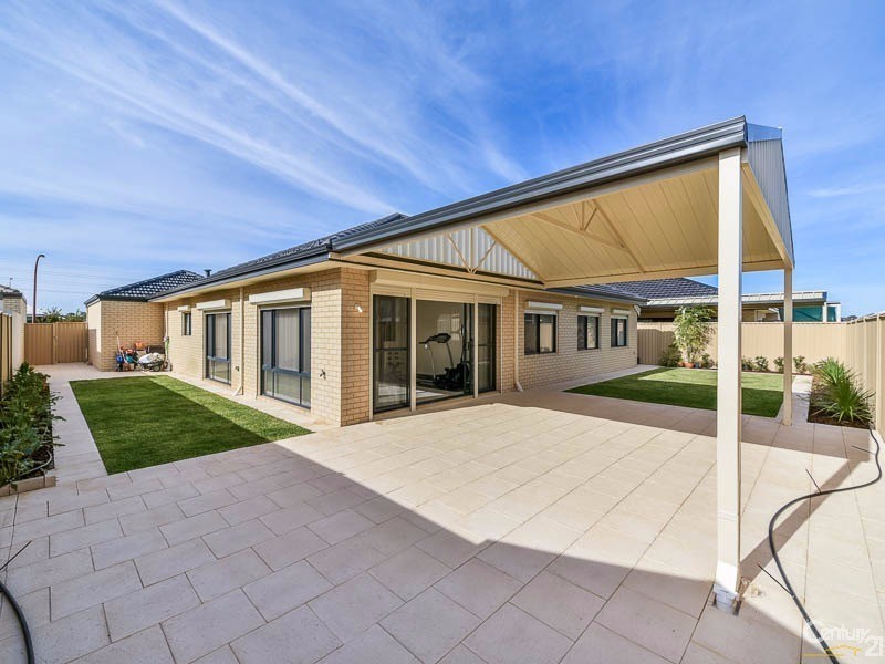 13 Trumpet Street, Southern River WA 6110