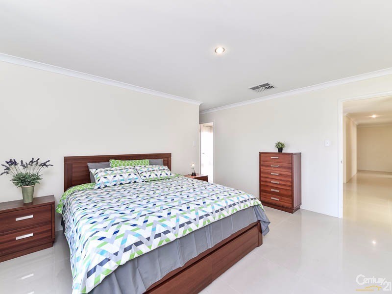 13 Trumpet Street, Southern River WA 6110