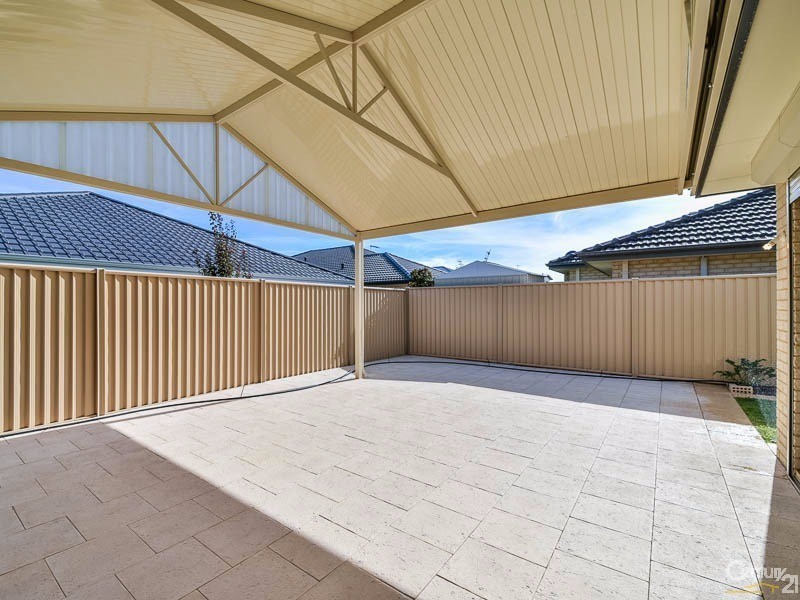 13 Trumpet Street, Southern River WA 6110