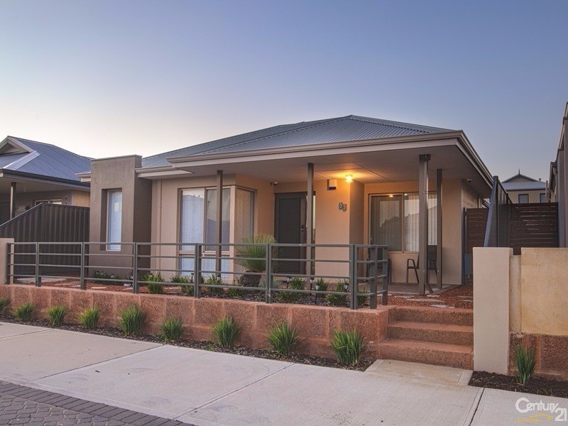 55 Barrington Avenue, Champion Lakes WA 6111