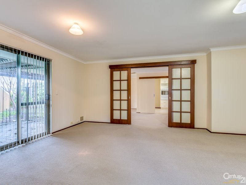 8 Sands Court, Huntingdale WA 6110