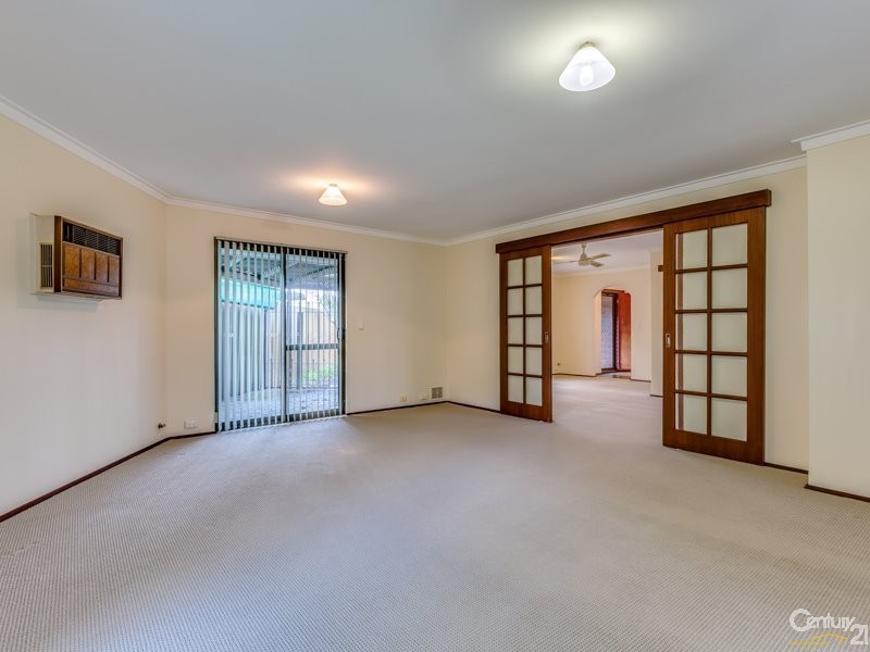 8 Sands Court, Huntingdale WA 6110
