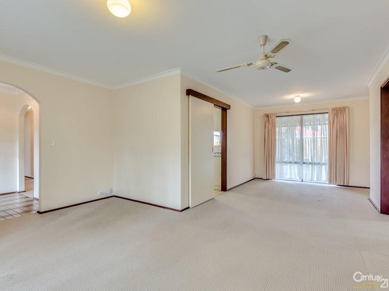 8 Sands Court, Huntingdale WA 6110