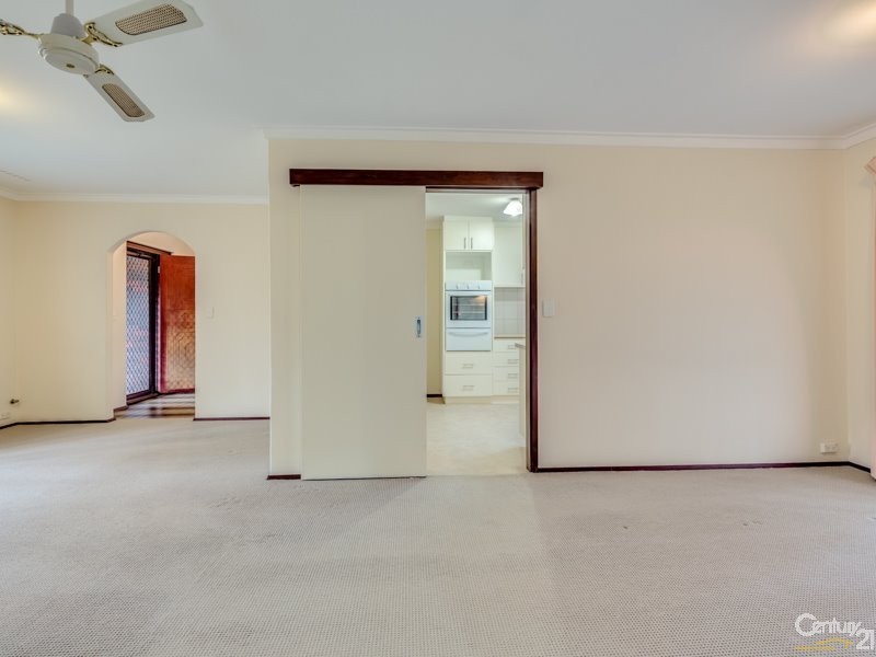 8 Sands Court, Huntingdale WA 6110