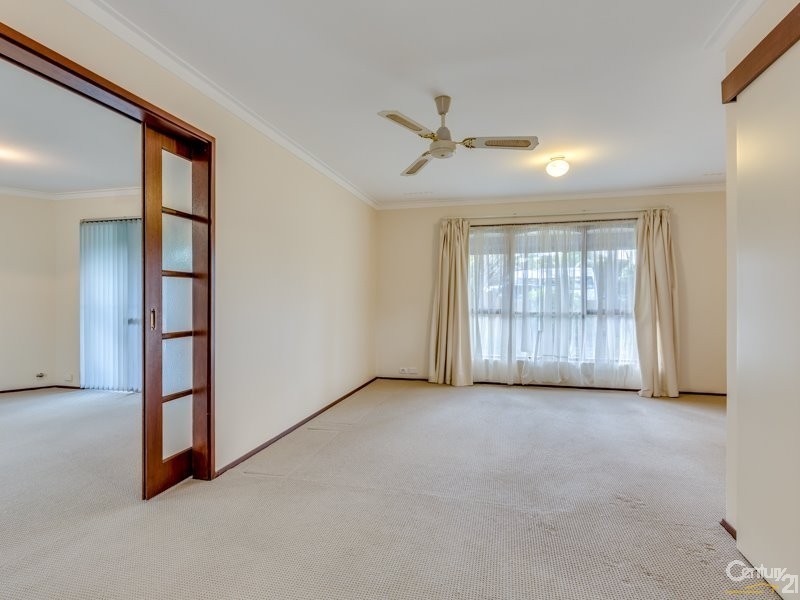 8 Sands Court, Huntingdale WA 6110