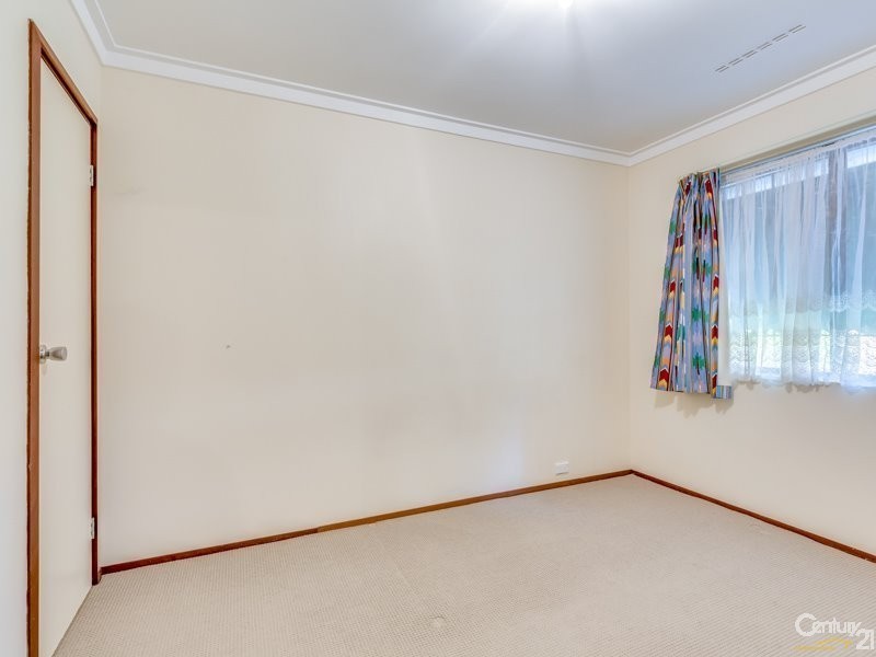 8 Sands Court, Huntingdale WA 6110