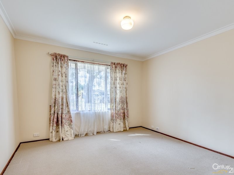 8 Sands Court, Huntingdale WA 6110