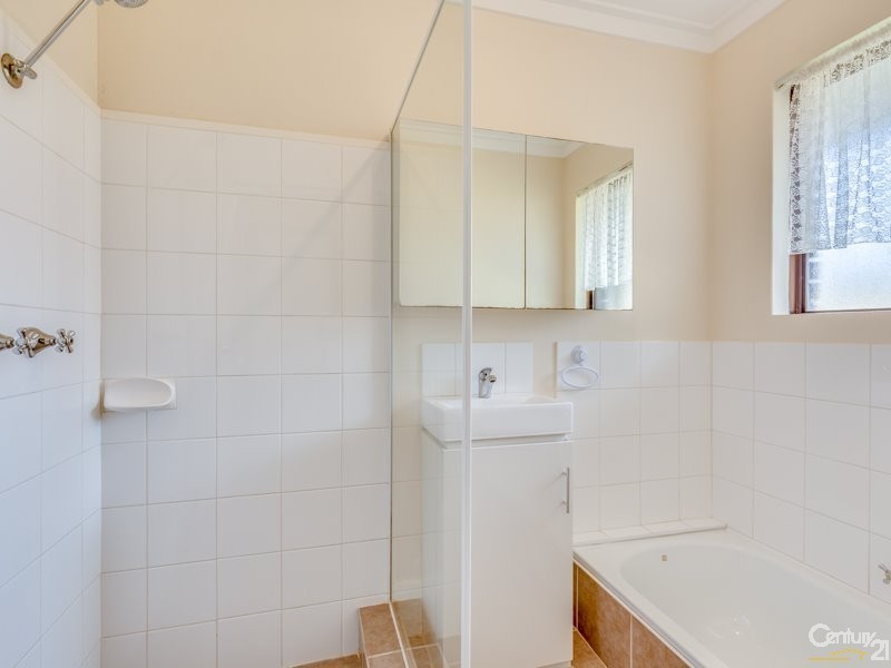 8 Sands Court, Huntingdale WA 6110