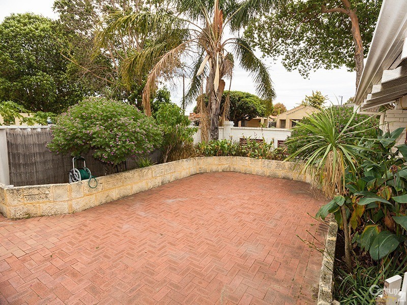 17 Reddington Way, Brentwood WA 6153