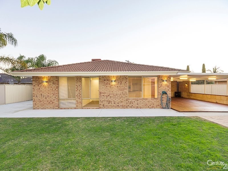 9 Piesse Place, Seville Grove WA 6112