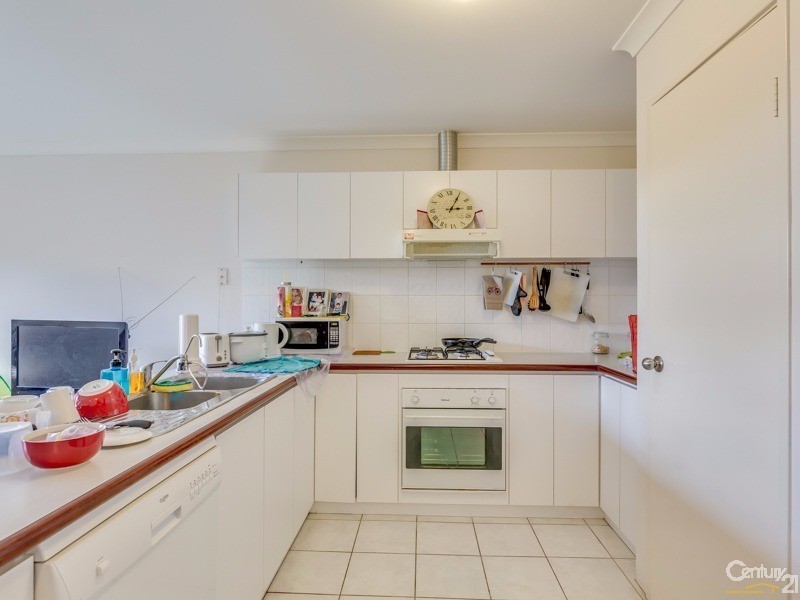 9/2 Hobby Retreat, Queens Park WA 6107