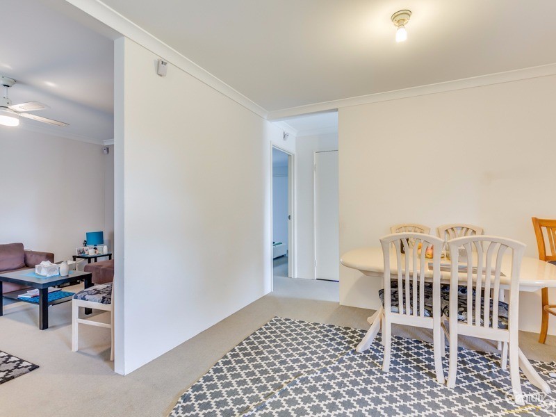 9/2 Hobby Retreat, Queens Park WA 6107