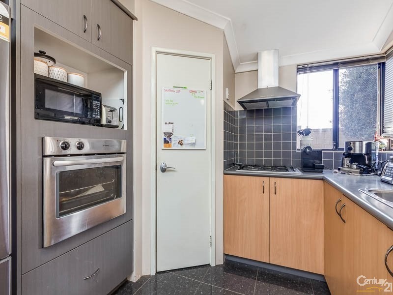 14 Bartlett Way, Canning Vale WA 6155