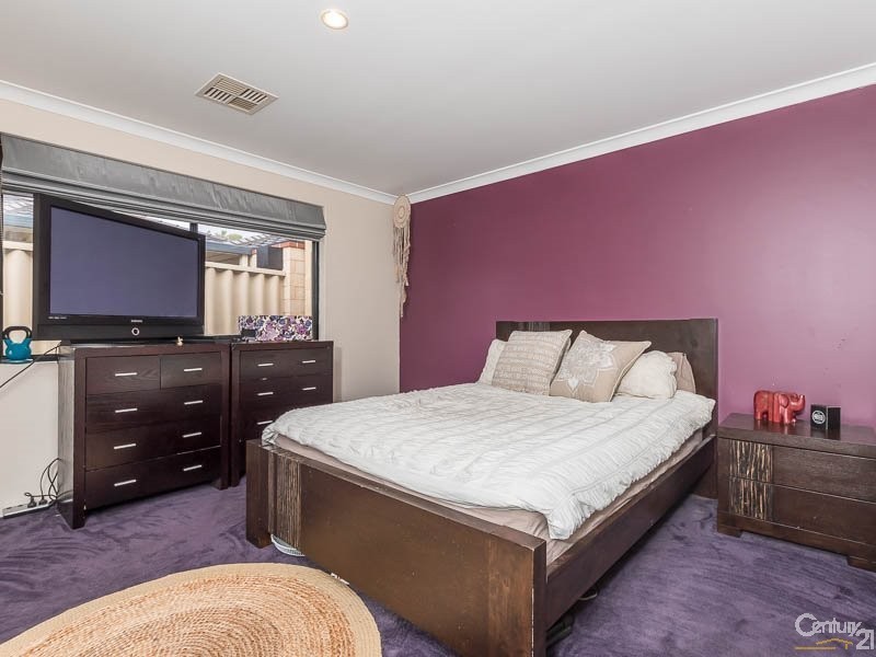 14 Bartlett Way, Canning Vale WA 6155